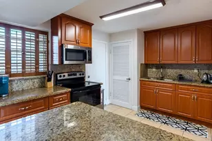 9110 Fontainebleau Blvd, Miami, FL 33172 - Photo 11