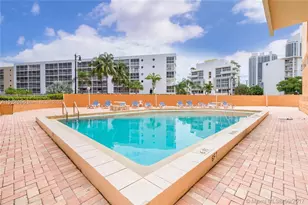 200 178th Dr, Sunny Isles Beach, FL 33160 - Photo 9