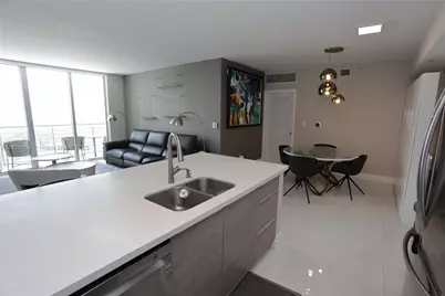325 S Biscayne Blvd #1822, Miami, FL 33131 - Photo 9