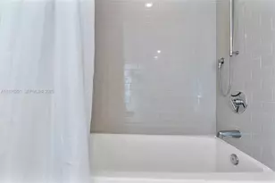 1025 92nd St, Bay Harbor Islands, FL 33154 - Photo 33