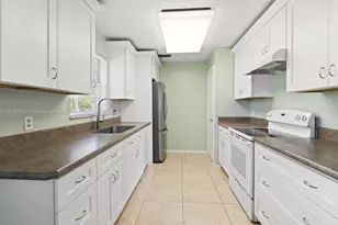 20 Lake Vista Trail, Port Saint Lucie, FL 34952 - Photo 7