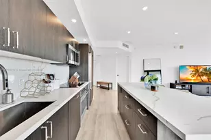 121 NE 34th St, Miami, FL 33137 - Photo 15