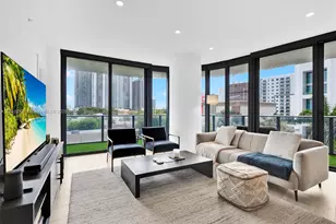 121 NE 34th St, Miami, FL 33137 - Photo 3