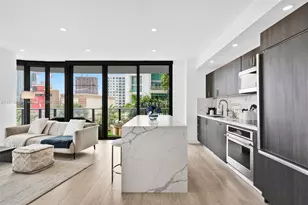 121 NE 34th St, Miami, FL 33137 - Photo 9