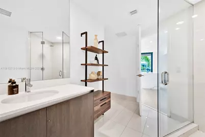 121 NE 34th St #L304, Miami, FL 33137 - Photo 25