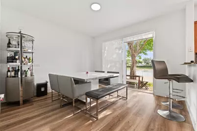 8116 NW 108th Pl, Doral, FL 33178 - Photo 11