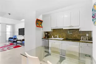 100 Lincoln Rd, Miami Beach, FL 33139 - Photo 7