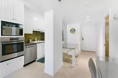 100 Lincoln Rd #827, Miami Beach, FL 33139 - Photo 9