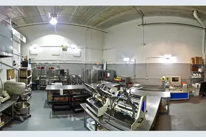 1365 NW 98th Ct, Doral, FL 33172 - Photo 5