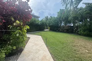 2230 NW 17th Ave, Homestead, FL 33030 - Photo 5