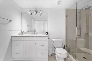 1000 Island Blvd, Aventura, FL 33160 - Photo 21