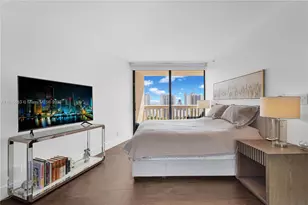 1000 Island Blvd, Aventura, FL 33160 - Photo 31