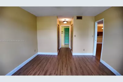 9577 W McNab Rd #110, Tamarac, FL 33321 - Photo 19