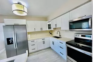 1002 S 27th Ave, Hollywood, FL 33020 - Photo 1