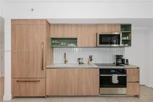 159 NE 6th St, Miami, FL 33132 - Photo 7