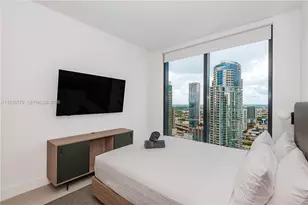 159 NE 6th St, Miami, FL 33132 - Photo 25