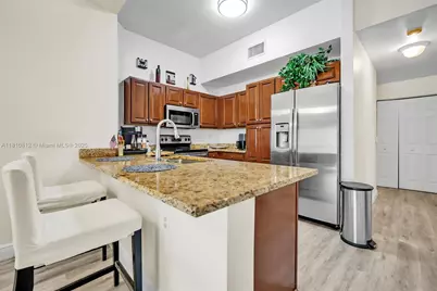 3340 Palomino Dr #211-2, Davie, FL 33024 - Photo 9