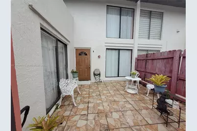 11389 SW 65th St, Miami, FL 33173 - Photo 1