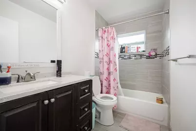 3430 N 65th Ave, Hollywood, FL 33024 - Photo 11