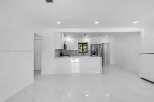 1010 NE 140th St, North Miami, FL 33161 - Photo 3