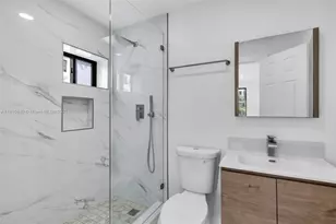 1010 NE 140th St, North Miami, FL 33161 - Photo 9