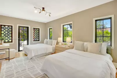 447 Giralda Ave., Coral Gables, FL 33134 - Photo 17