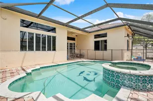 1357 Camellia Ln, Weston, FL 33326 - Photo 29