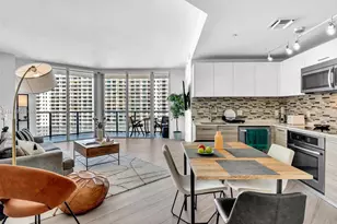 1300 Brickell Bay Dr, Miami, FL 33131 - Photo 3