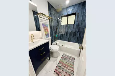 722 SW 10th St, Hallandale Beach, FL 33009 - Photo 9