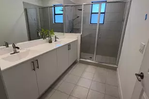 256 SW 159th Terrace, Pembroke Pines, FL 33027 - Photo 15