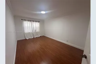 8290 Lake Dr #502, Doral, FL 33166 - Photo 13