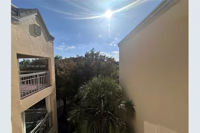 8290 Lake Dr #502, Doral, FL 33166 - Photo 21