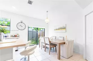 817 NE 211th St, Miami, FL 33179 - Photo 11