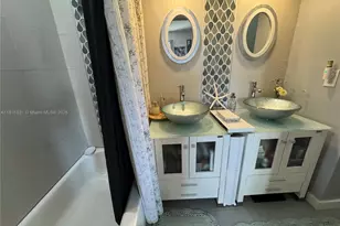 10428 NW 3rd St, Pembroke Pines, FL 33026 - Photo 21