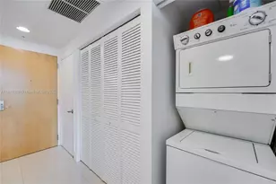 244 Biscayne Blvd, Miami, FL 33132 - Photo 13