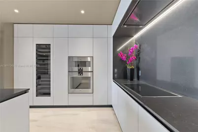 300 Biscayne Blvd Way #3104, Miami, FL 33131 - Photo 13