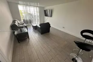 486 NW 165th St Rd, Miami, FL 33169 - Photo 5