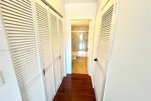 2500 Parkview Dr, Hallandale Beach, FL 33009 - Photo 9