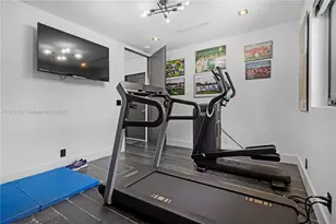 1601 Diplomat Pkwy, Hollywood, FL 33019 - Photo 49