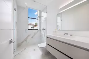 5630 Pine Tree Dr, Miami Beach, FL 33140 - Photo 37