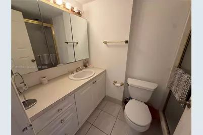 18051 Biscayne Blvd #1505, Aventura, FL 33160 - Photo 13