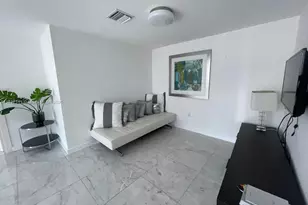 200 Biscayne Blvd Way, Miami, FL 33131 - Photo 5