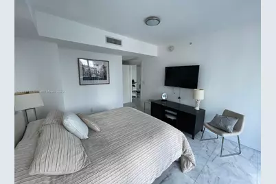 200 Biscayne Boulevard Way #1103, Miami, FL 33131 - Photo 9