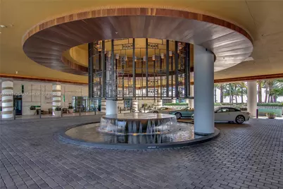 6801 Collins Ave #510 Door 512, Miami Beach, FL 33141 - Photo 11