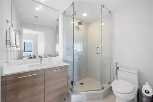 650 NE 32nd St, Miami, FL 33137 - Photo 21