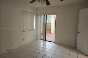 52 Wimbledon Lake Dr, Plantation, FL 33324 - Photo 17