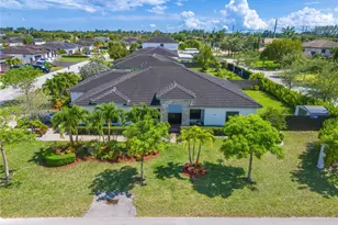 21342 SW 132nd Pl, Miami, FL 33177 - Photo 1