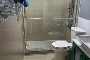 620 NE 12th Ave, Hallandale Beach, FL 33009 - Photo 9