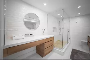 5600 Collins Ave, Miami Beach, FL 33140 - Photo 15