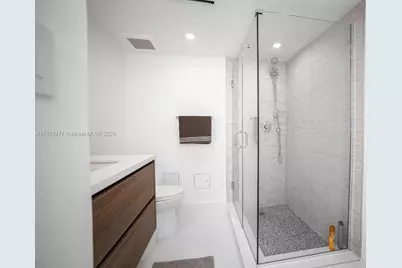 5600 Collins Ave #14K, Miami Beach, FL 33140 - Photo 17